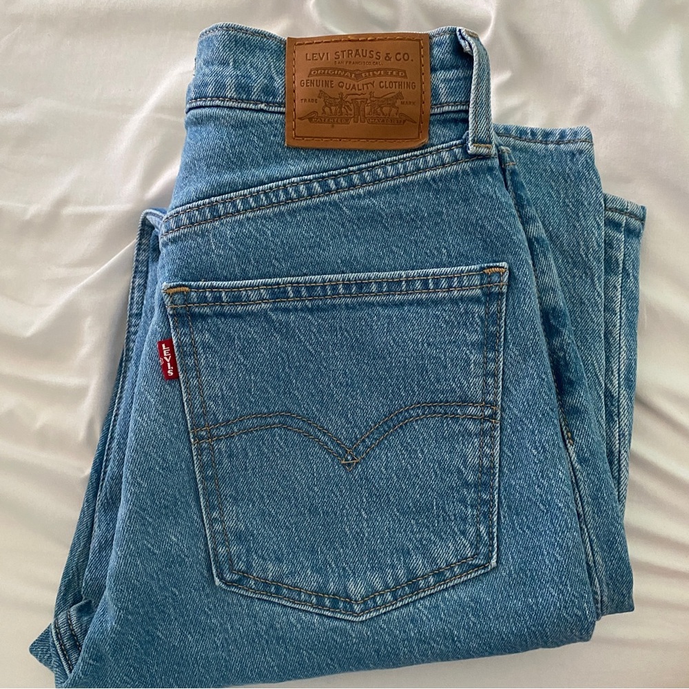 Levi’s 70s High Slim Straight Jeans